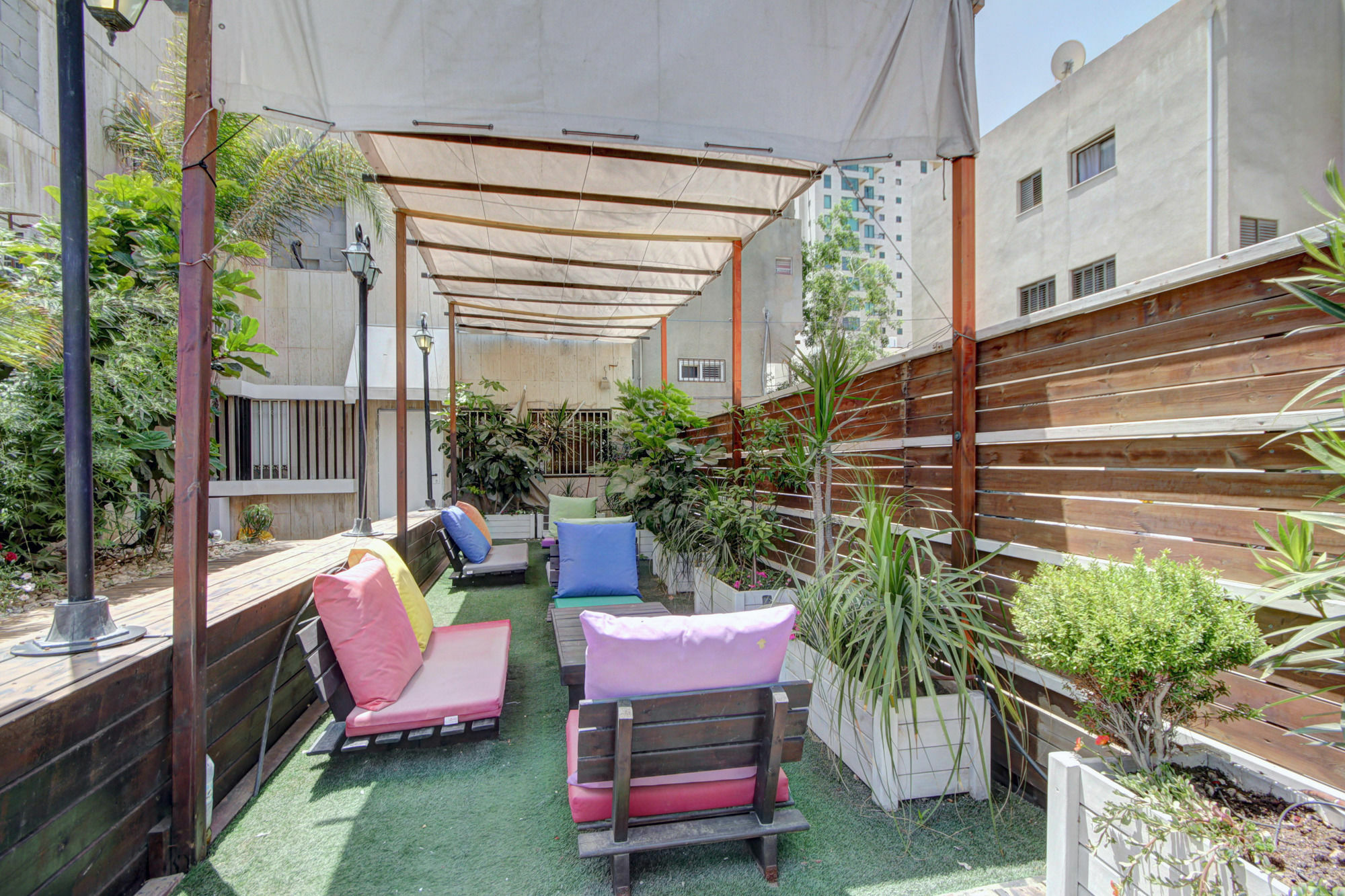Geula Tel Aviv
