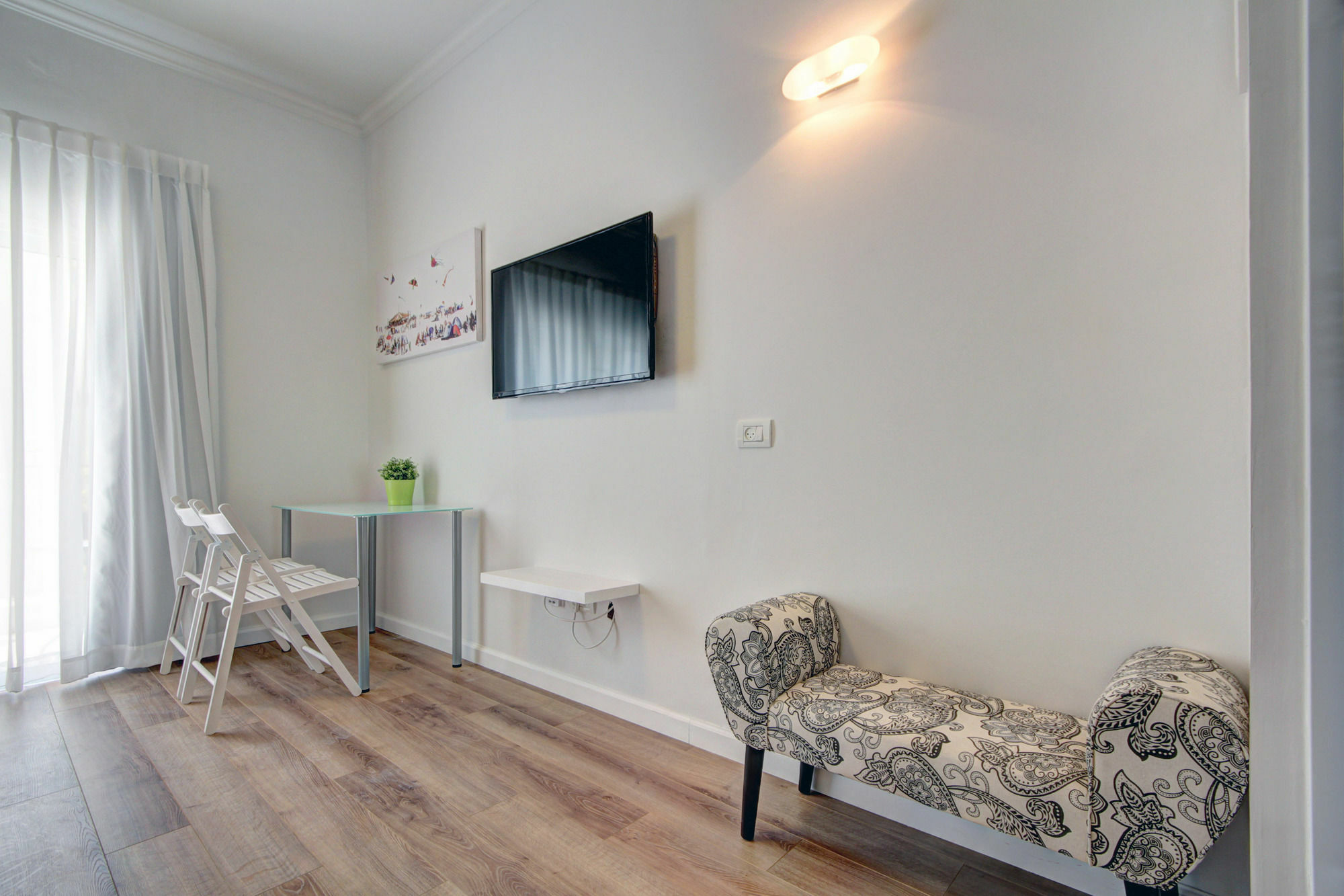 Geula Apartment